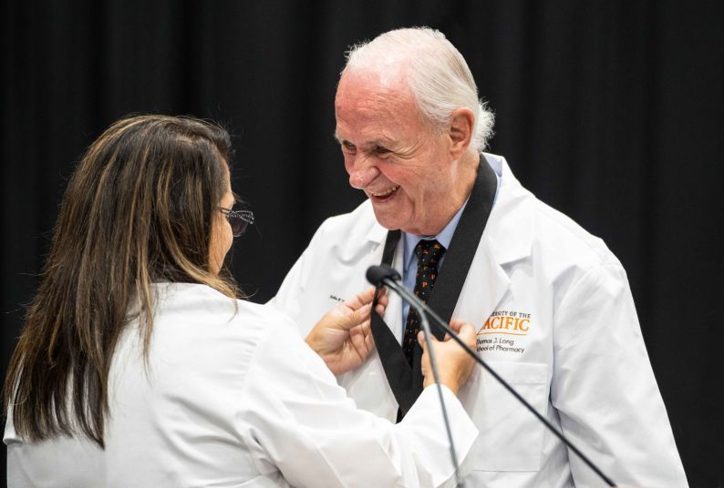 Alumnus Jack Schlegel at the Doctor of Pharmacy White Coat Ceremony