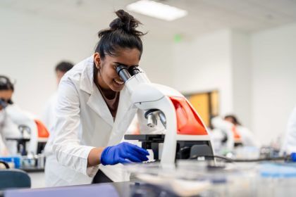 New world-class microbiology labs open pathways for Pacific’s largest academic unit