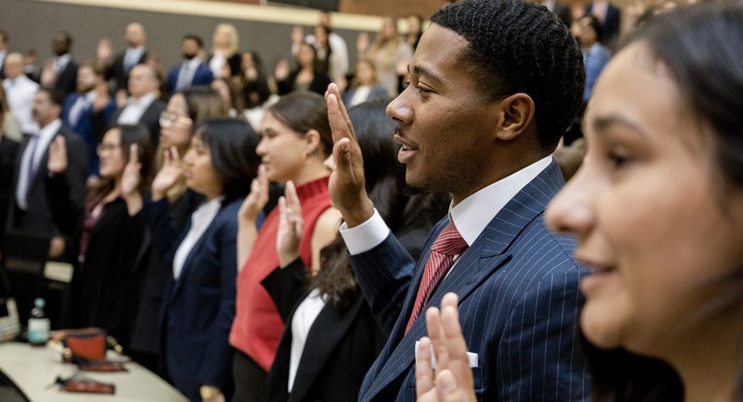 McGeorge students taking the oath