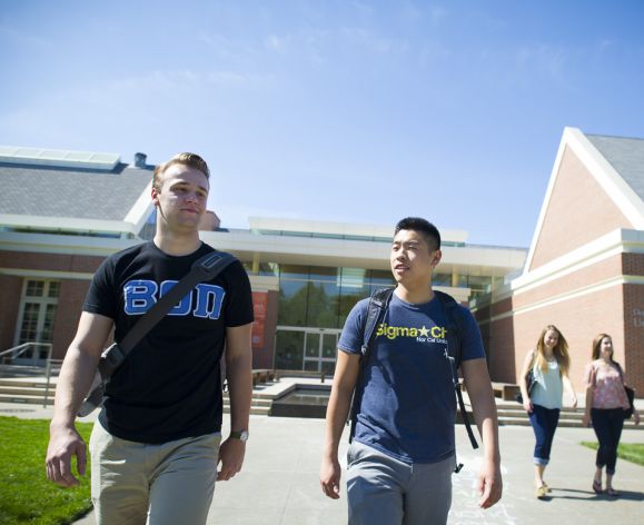 students walking on university of the pacific campus